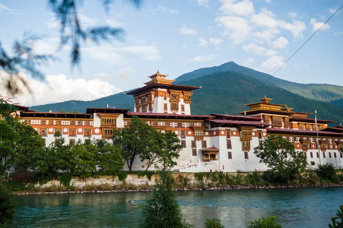 Rinpung Dzong (Paro Dzong) — view 2